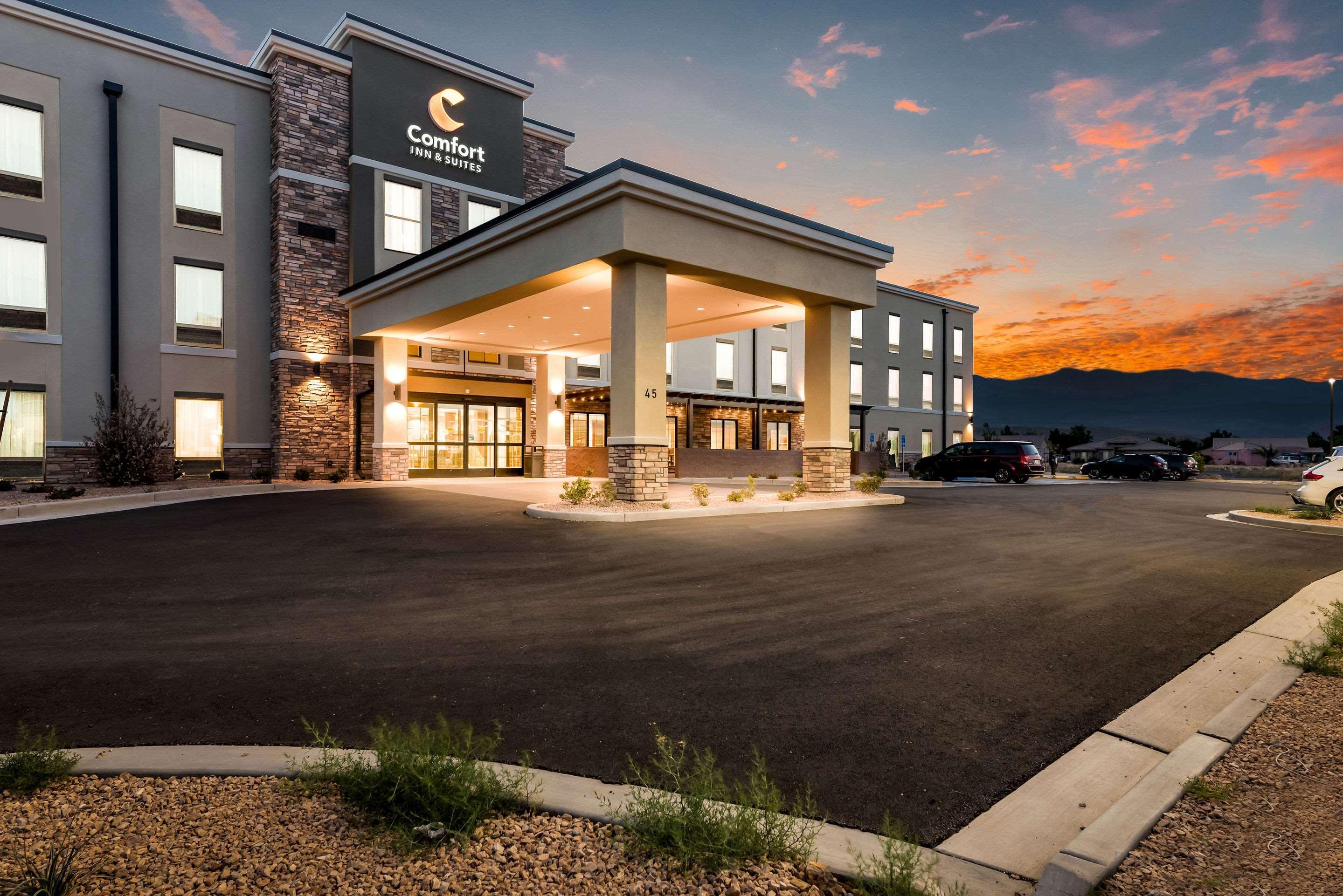Comfort Inn & Suites Zion Park Area Hurricane Esterno foto
